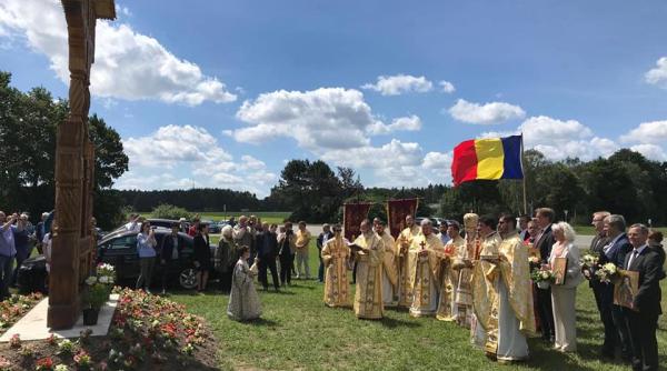 Germania. A fost aşezată piatra de temelie pentru o nouă biserică românească de lemn 