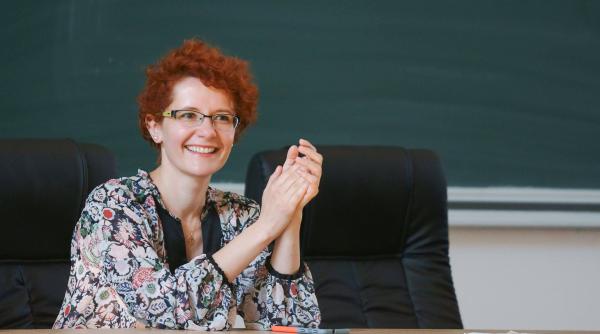 Raluca Radu, la interviurile StiriDiaspora. Care este profilul românului din Diaspora? Ce știri îl interesează