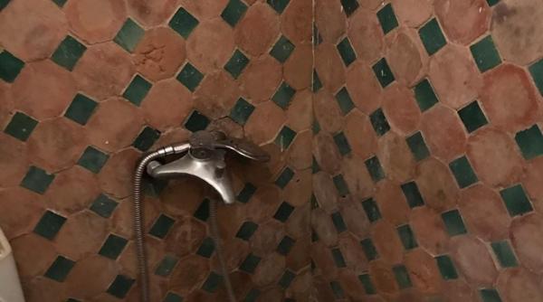 Copii ABANDONAŢI în aeroport. Turcescu, DEZVĂLUIRI şocante: "Fiica mea a fost în tabără. A fost un COŞMAR" - FOTO