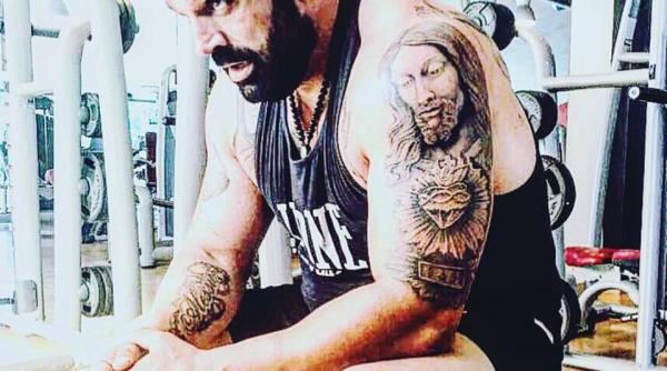 Italia. Un fost pugilist român a ajuns "recuperator" pentru gruparea mafiotă Camorra. De un an îl urmăreau poliţiştii italieni