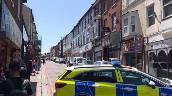 Marea Britanie. Copil ROMÂN, salvat de la MOARTE de doi conaţionali: "Doar o clipă de neatenție trebuie..." - FOTO