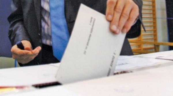 AEP cere interzicerea exit-poll-urilor la ora 21.00, în ziua alegerilor