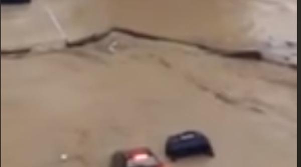 VIDEO. Inundații DEVASTATOARE în Spania. Oamenii au postat pe Facebook imaginile dezastrului