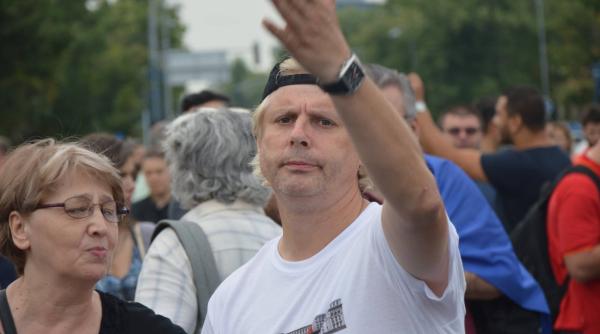 Protestatarul Marian Ceaușescu a plecat DEFINITIV din România: "Vor bea de BUCURIE". UPDATE