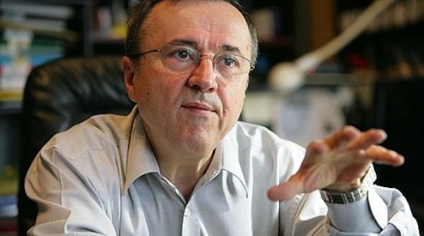 Cristoiu, previziuni despre prezidenţiale: "Când arunci în cel de pe cal cu BALEGĂ, lumea râde. Dăncilă e jos deja"