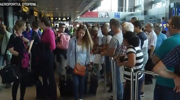 Haos pe Otopeni. Cozi URIAȘE la intrarea în țară: „Fac o oră de la Viena și stau două ore în Otopeni până ies?”