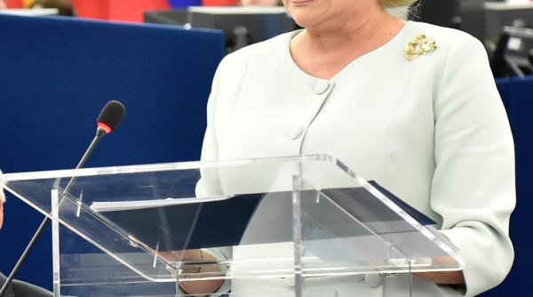 Oana Stănciulescu: Pe Viorica Dăncilă nu o deranjează șpaga de 500.000de euro. Unde sunt procurorii?