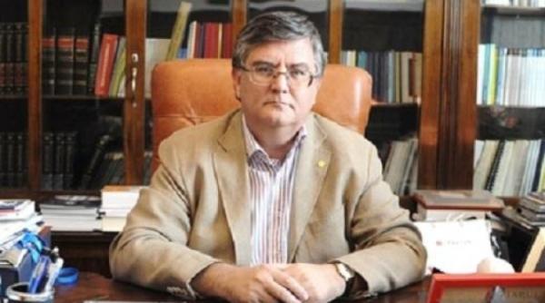 Rectorul Universității București cere înlocuirea prodecanului de la Teologie. Acesta declarase că sexul cu prezervativ e masturbare 