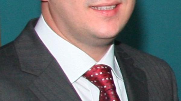 Un fost director Tarom, dezvăluiri din culisele companiei. De ce nu vrea să se mai întoarcă în țară: TE IUBESC ROMÂNIE, DAR RĂMÂI CU BINE!