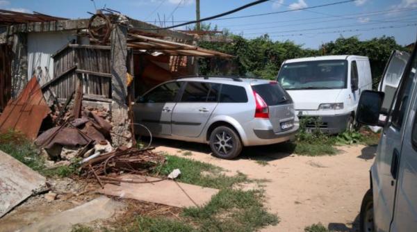 BOMBĂ! Anchetatorii au găsit alte rămășițe umane ARSE în pădurea de lângă casa lui Dincă (surse)