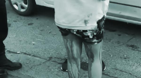 VIDEO INCREDIBIL. Tânără plină de sânge, ignorată de poliţişti la Galați