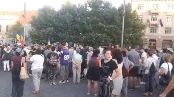 PROTESTE și în Iași, Cluj-Napoca, Sibiu și Brașov: „Dragă guvern, ROMÂNII nu vă mai vor. Vrem DEMISIA Guvernului Dăncilă"