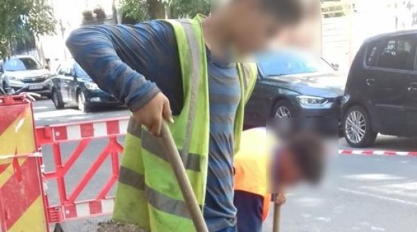 Unii la club, alții la TÂRNĂCOP. Fotografia cu 2 copii care stârnește REVOLTĂ pe Facebook