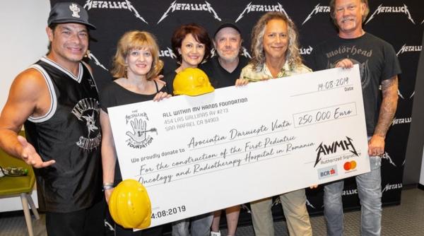 Trupa Metallica a donat 250.000 de euro pentru spitalul oncologic pentru copii construit de asociaţia „Dăruieşte viaţa”