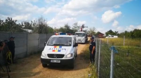 Crime Caracal. Au fost ridicate 3 mașini din curtea lui Dincă | VIDEO