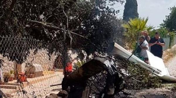 Accident TERIBIL într-o zonă turistică din Spania. Cel puțin cinci oameni au MURIT după ce un elicopter și un avion s-au CIOCNIT (FOTO)