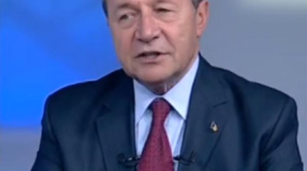 Băsescu, despre Paleologu: „Eu sper să îi încurce rău pe Barna și pe Dăncilă”