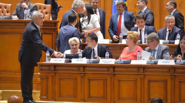 Călin Popescu Tăriceanu a chemat-o pe Dăncilă în birou. I-a transmis că o să rămână SINGURĂ