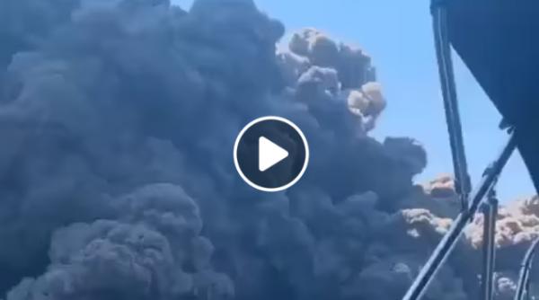 Imaginile cu erupția vulcanului Stromboli fac SENZAȚIE pe internet. VIDEO 