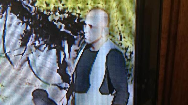 RECOMPENSĂ URIAŞĂ pentru un bărbat care a spart o casă şi a bătut TREI femei. "Ar putea fi ROMÂN sau bulgar"