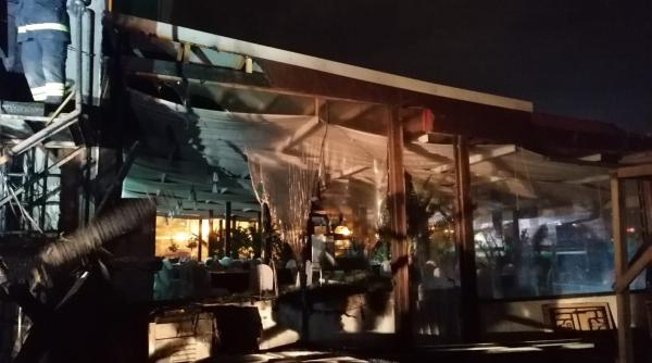 INCENDIU la un hotel din Mamaia. 30 de persoane evacuate