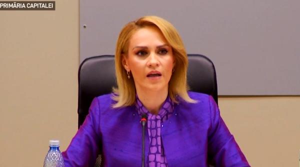 Firea, ironică la adresa maimuţei scăpată prin Capitală: "Sper să nu fie într-un lan de ambrozie"