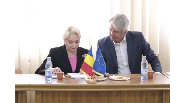 ROMÂNII din SUA se pregătesc de PROTESTE pentru a-i întâmpina pe Dăncilă și Teodorovici