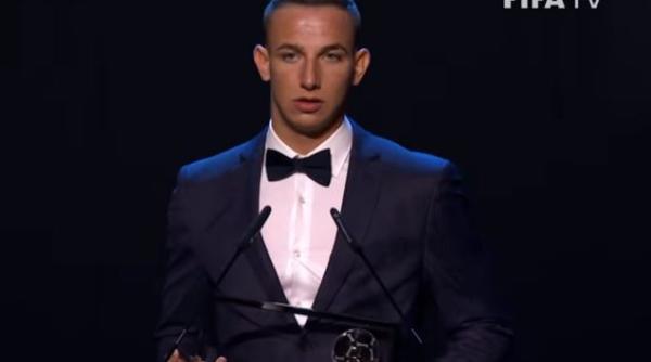 I-a suflat podiumul lui MESSI: Un tânăr român, autorul celui mai frumos GOL al anului 2019. Premiat de FIFA (VIDEO)