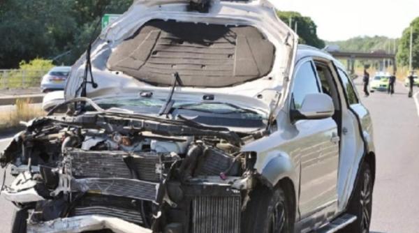 Marea Britanie. O ROMÂNCĂ însărcinată a SPULBERAT o mașină cu 180km/oră