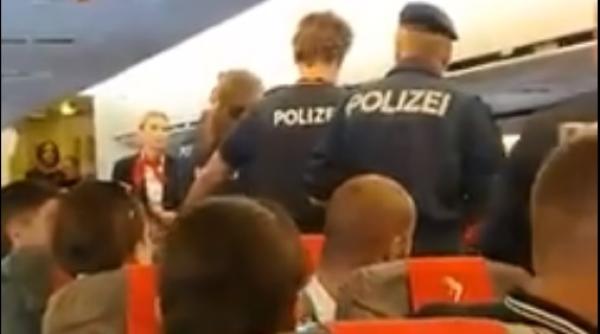 Scene de groază. Un avion a ATERIZAT de urgență în Austria după ce un ROMÂN a BĂTUT o stewardesă în timpul zborului. VIDEO 