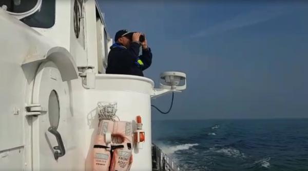 Velier cu un cetățean austriac la bord, căutat pe Marea Neagră, găsit la 40 de mile marine