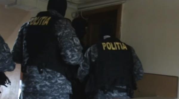 Incident GRAV. Un ROMÂN aflat la o SELECȚIE pentru „Românii au Talent” a scos un CUȚIT şi un PISTOL