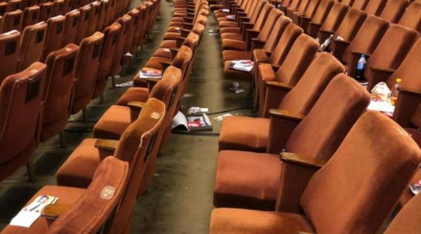 Cu sabia moțiunii deasupra capului: PSD se DEZINTEGREAZĂ. Două LOVITURI GRELE încasate doar astăzi