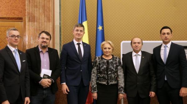 Oana Stănciulescu: Marea problemă a lui Dan Barna este electoratul USR. De ce nu-l votează un USR-ist din DIASPORĂ/ "Nici dacă-mi aduce urna acasă nu o fac"!