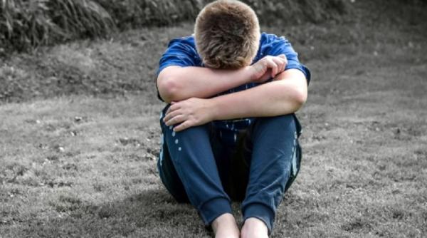 SCANDALOS! Jandarm ROMÂN, acuzat că a încercat să întrețină relații intime cu un băiat de 15 ani