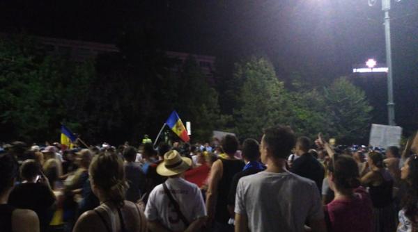 Mobilizare EXEMPLARĂ. Românii IES în STRAĐĂ după ce un pădurar cu trei copii a fost EXECUTAT de mafia lemnului