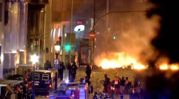 Spania. O ROMÂNCĂ, ȘOCATĂ de PROTESTELE din Barcelona: „Nu am văzut așa ceva de 10 ani de când sunt aici! E INCREDIBIL”