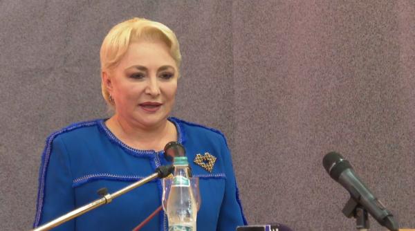 Dăncilă, IRONII la adresa lui președintelui: „Mă uit la candidatul Iohannis...”
