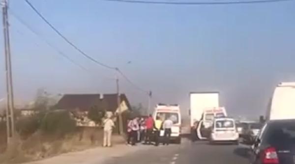 MICROBUZ plin cu ROMÂNI, implicat într-un ACCIDENT cu un TIR. OPT VICTIME. ULTIMĂ ORĂ (VIDEO)