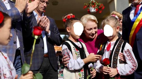 Viorica Dăncilă: "Dacă preşedintele Iohannis vrea un viitor mai bun, să mă voteze"