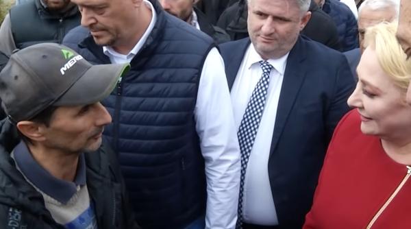 Viorica Dăncilă, luată prin surprindere de un cetățean: „Am auzit că vreți să facem o poză?” „Nu, nu vreau!” (VIDEO)