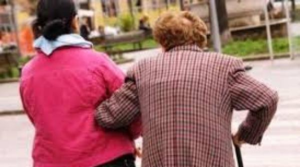 O badantă româncă a pus Italia pe JAR: A RĂPIT un cuplu de BĂTRÂNI. Nimeni nu mai ȘTIA de ei