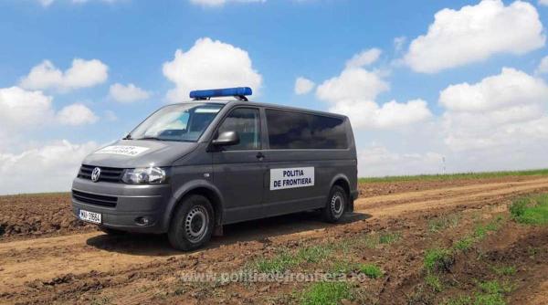 Un copil ROMÂN, luat de lângă MAMA lui. Un irakian, PRINS cu băiețelul la graniță încercând să treacă ILEGAL pe jos