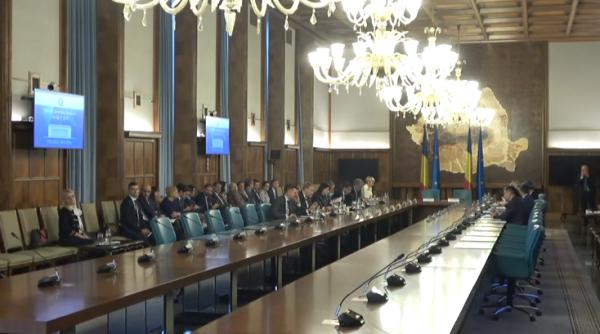 LISTA ZILEI. 79 de funcţionari de rang înalt din Guvern au fost DAŢI AFARĂ. Unul dintre cei mai importanţi oameni ai PSD, în vârful LISTEI