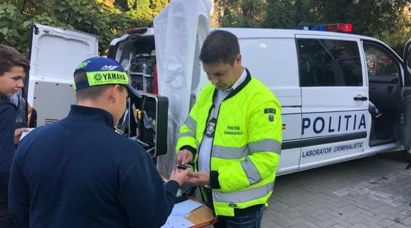 Polițist, MESAJ viral după vot: Cu sete am APĂSAT și mi-am imaginat că lipesc ștampila pe frunte ANALFABEȚILOR