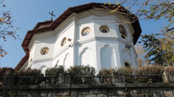  Moștenirea unei familii de poeți