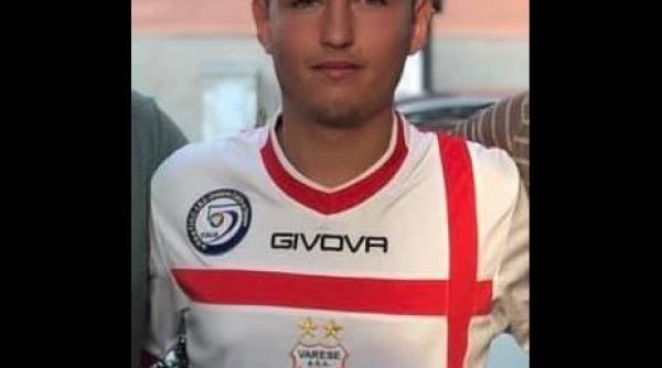 ITALIA. ALEX avea doar 19 ani când a sfârșit într-o curbă a MORȚII. Părinții sunt împietriți: „Ai luat și SUFLETUL meu cu tine“