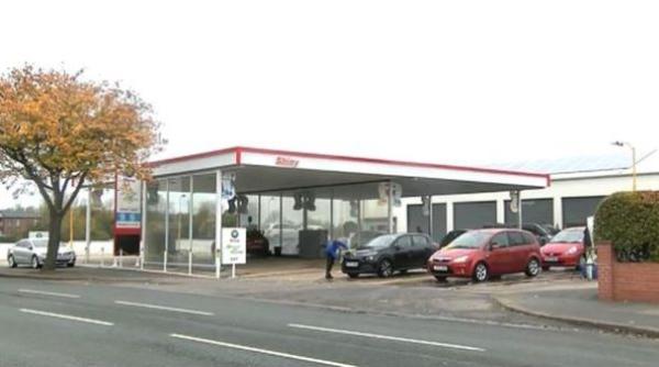 Români SCLAVI în Marea Britanie: Plătiți cu 10 lire pe săptămână și forțați să trăiască la un loc cu ȘOBOLANII