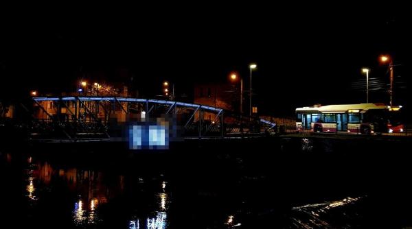 A venit REPLICA la MESAJUL în limba română „Mi-e dor de tine” de la LONDRA și devenit VIRAL (FOTO)