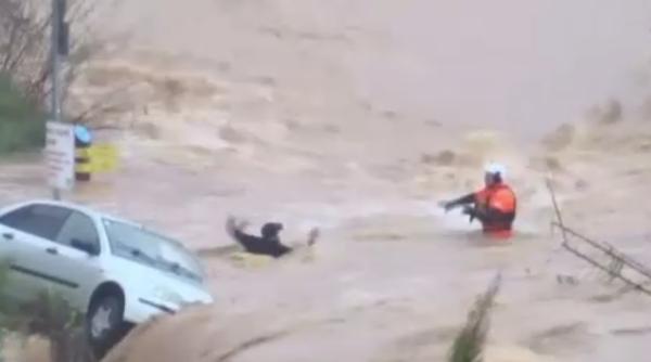 ALERTĂ în Franța! Inundații masive pe Coasta de Azur: doi dispăruți, sute de locuințe inundate